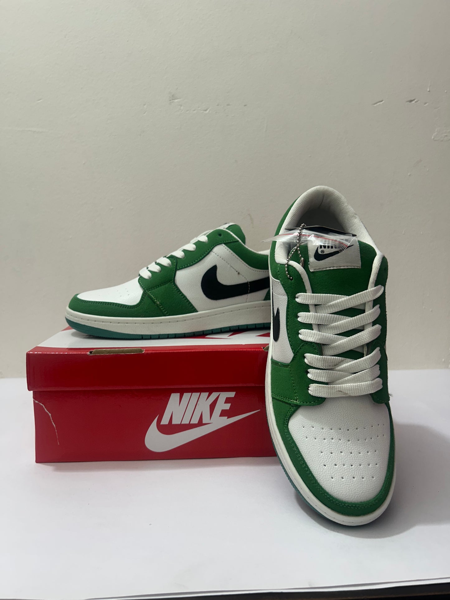 AJ Low Pine Green