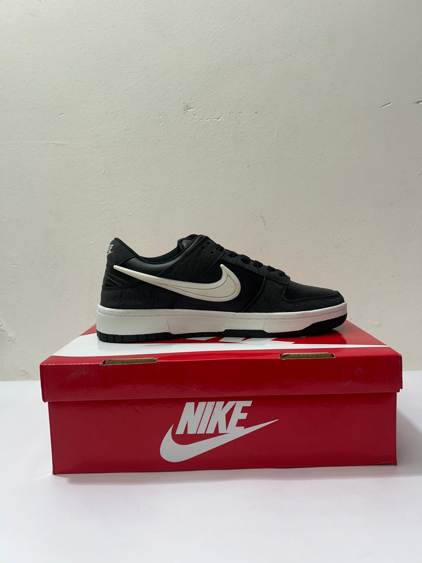 Nike B/W Dunk Ambush